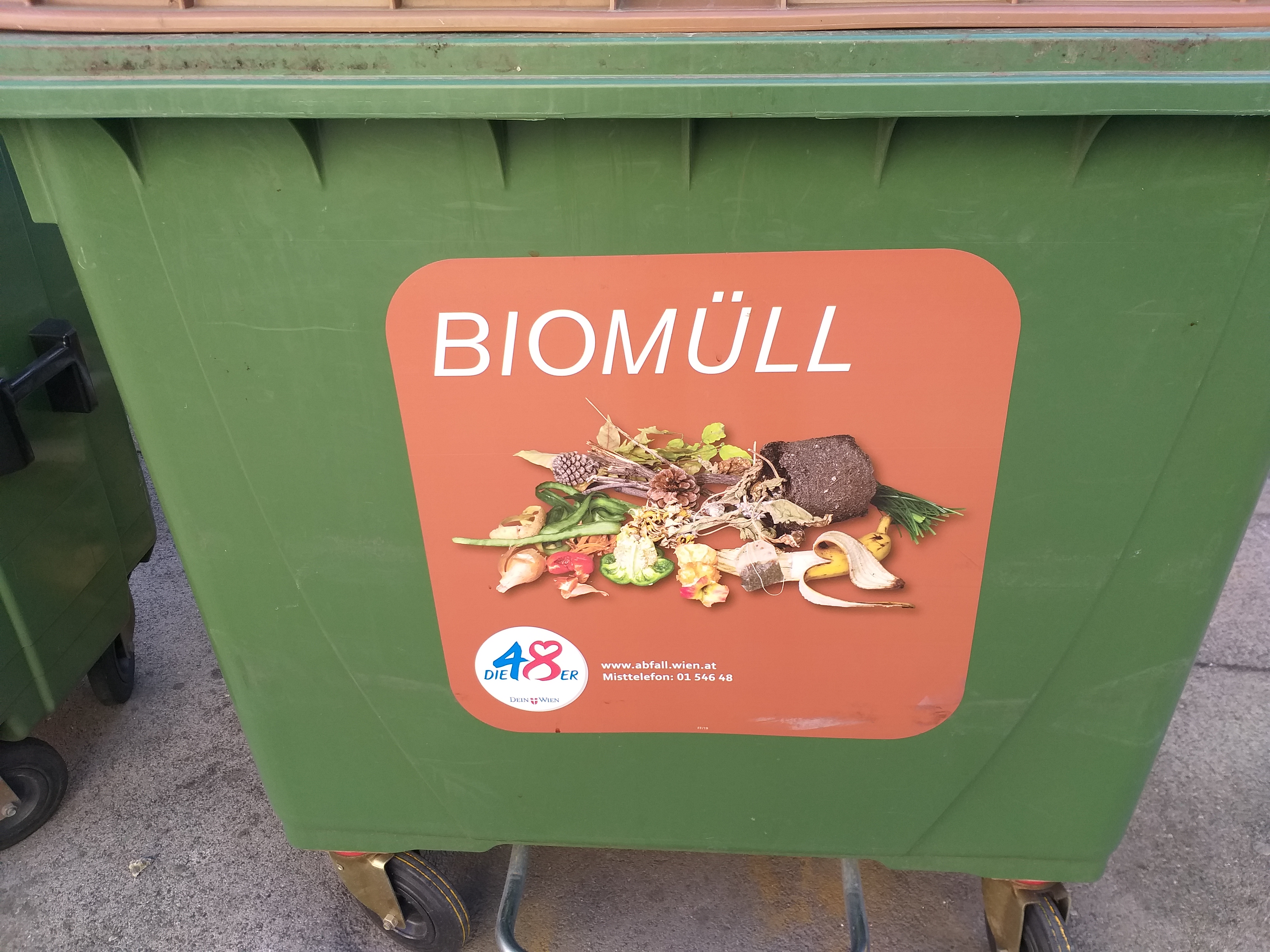 Trash cans for compost